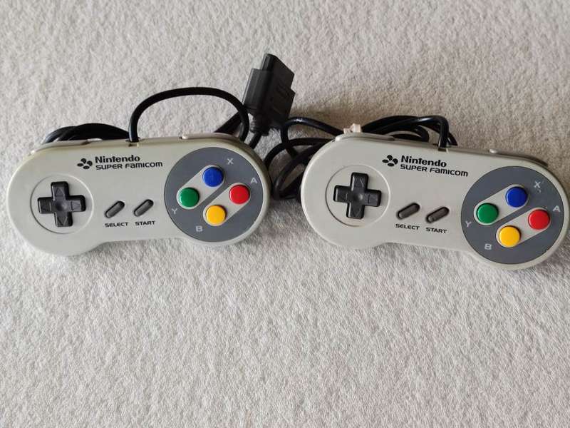 Nintendo Super Famicom Console + 10 Games