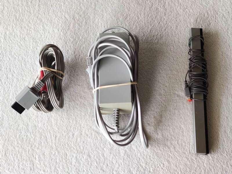 Nintendo Wii Console + 5 Games