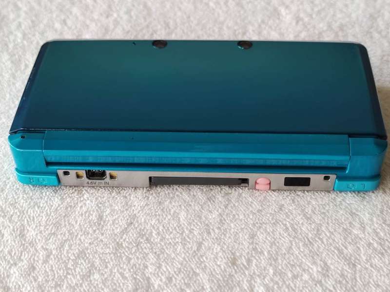 Nintendo 3DS Console + Games