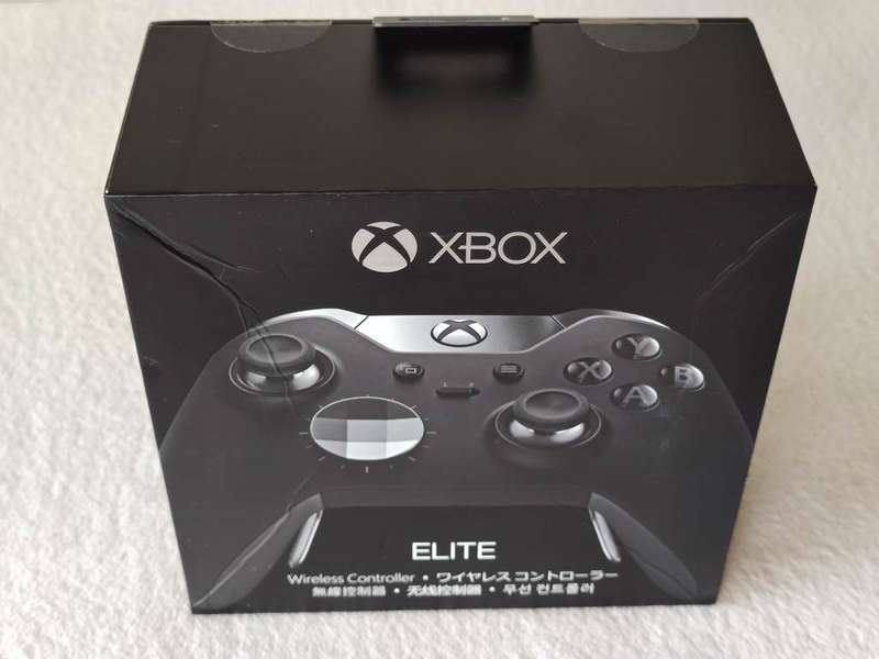 Xbox Elite Wireless Controller - Xbox One / Windows