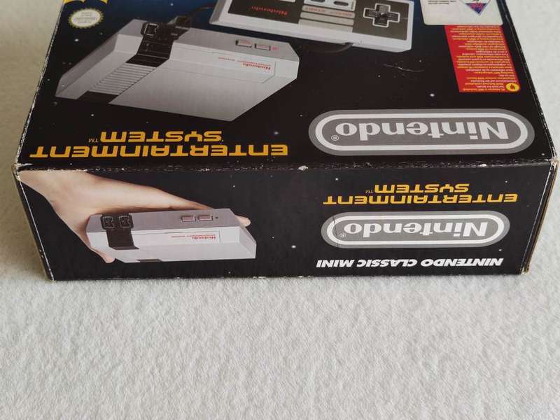 Nintendo Classic Mini - NES / Nintendo Entertainment System