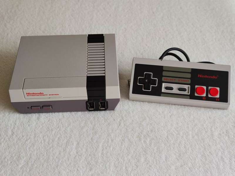 Nintendo Classic Mini - NES / Nintendo Entertainment System