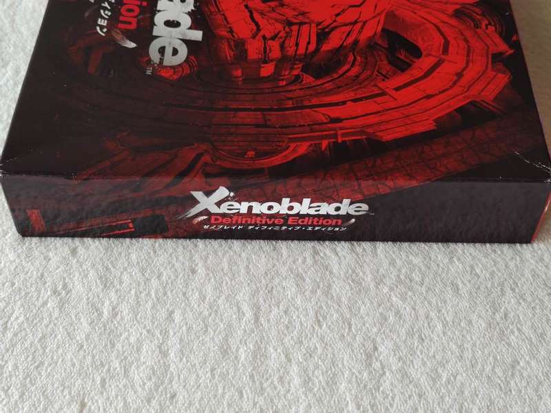 Xenoblade Chronicles Definitive Edition (Collectors Edition) - Nintendo Switch Game