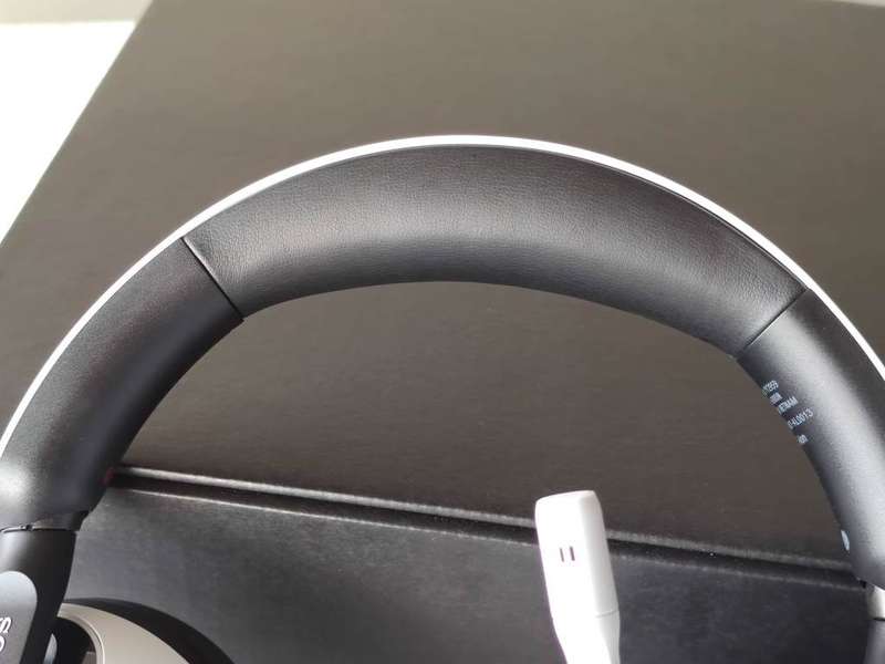 Sony Inzone H9 - Wireless Gaming Headset (PS5/PS4/PC/Nintendo Switch)