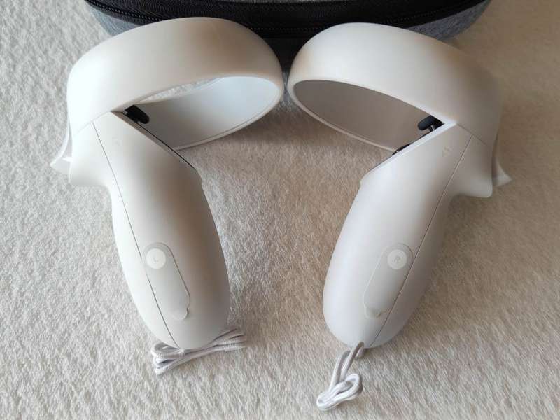 Meta Quest / Oculus Quest 2 All-In-One Virtual Reality Headset - 128GB