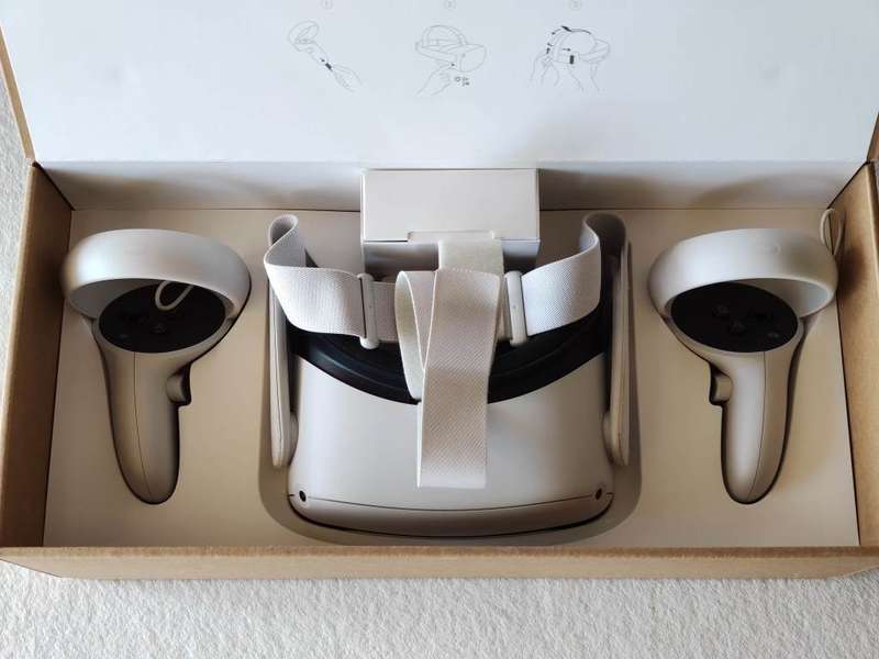 Meta Quest / Oculus Quest 2 All-In-One Virtual Reality Headset - 256GB