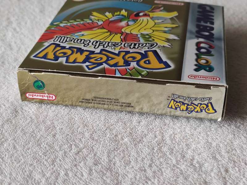 Pokemon Gold - Nintendo Game Boy Color