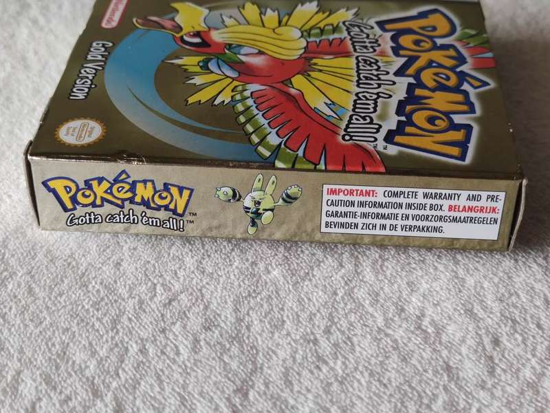 Pokemon Gold - Nintendo Game Boy Color