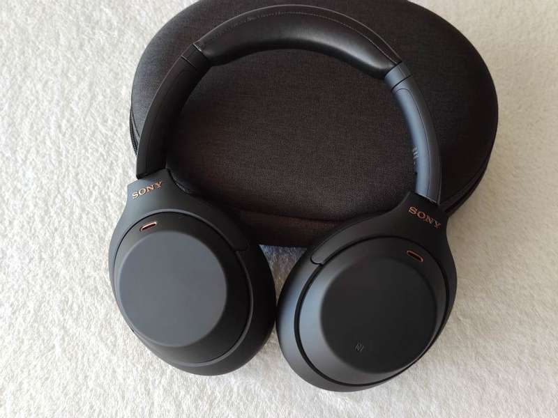 Sony WH-1000XM4 Wireless Noise Cancelling Headphones