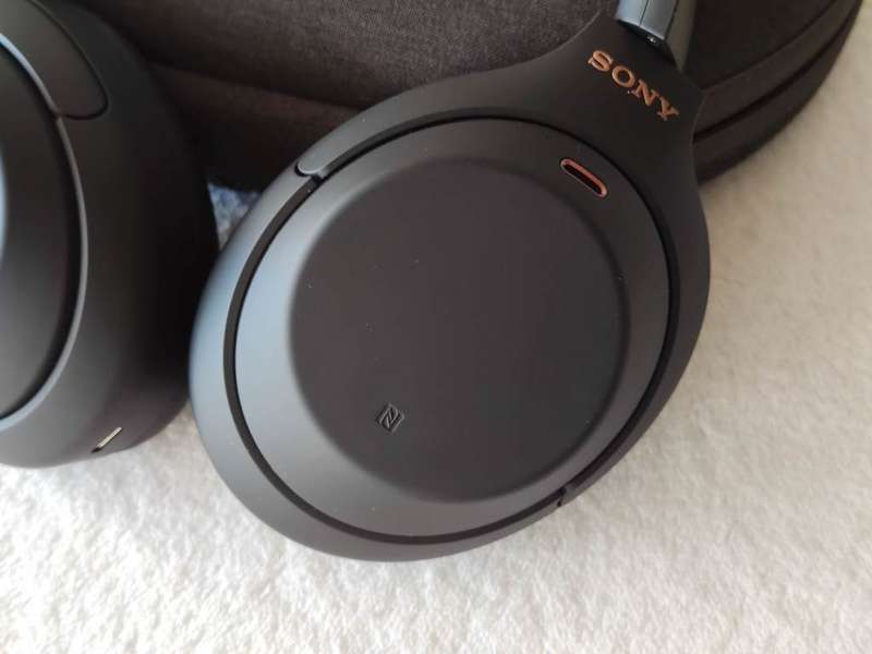 Sony WH-1000XM4 Wireless Noise Cancelling Headphones