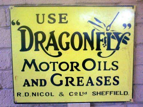 Use Dragonfly Motor Oils Sign