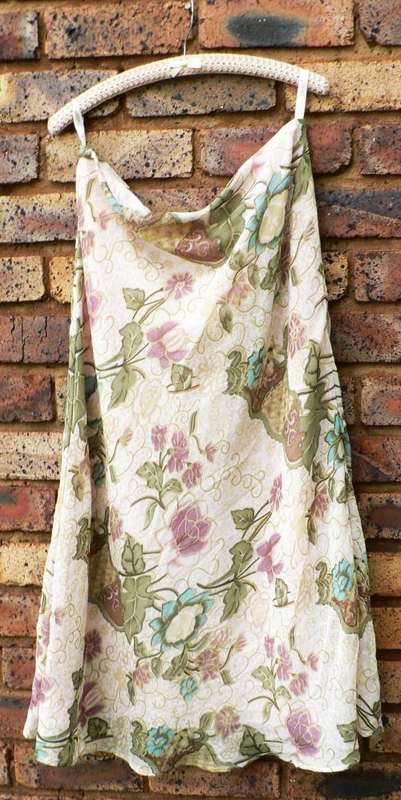 Vintage Long Oasis Skirt (Size 14) - fully lined