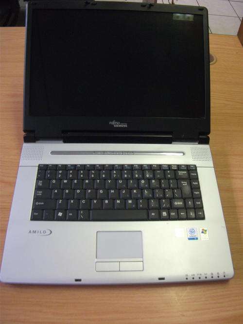 << AUCTION >> Fujistu Siemens Amilo L Series << NO RESERVE >>