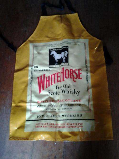 white horse apron - perfect condition- never used- collectable