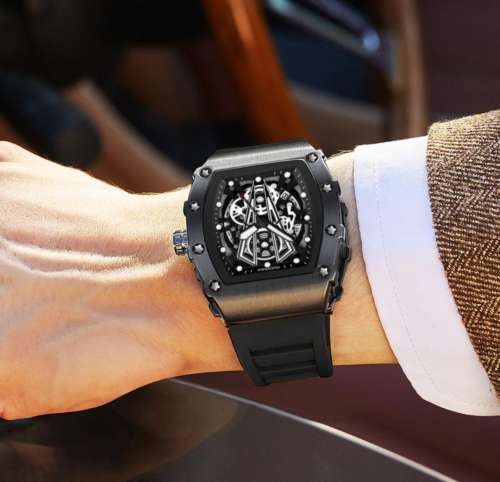 Black IP plated gents watch. **Pre-order item**