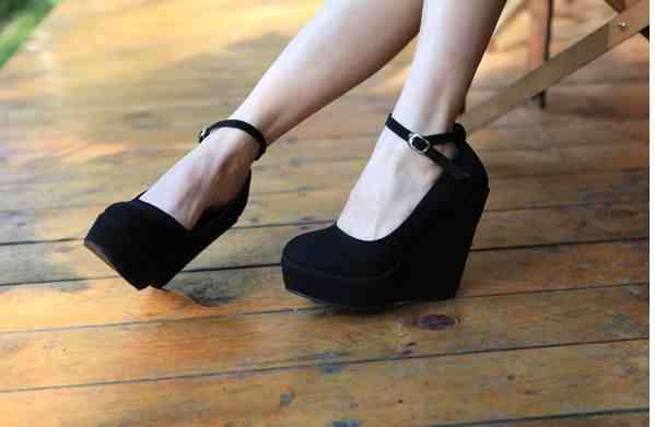 Fashion Black High Heel Wedges ( Size 4 - 6 )
