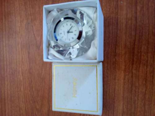 Honey Watch Glass Diamond enclosure