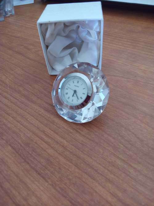 Honey Watch Glass Diamond enclosure