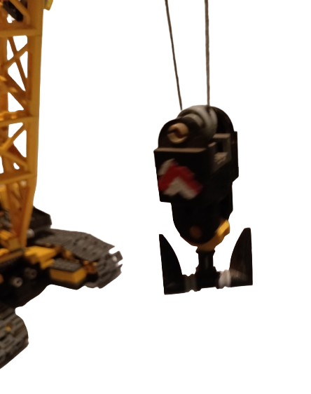 LEGO 7632 Crawler Crane - Lego City Construction 7632 - with exclusive Minifigure