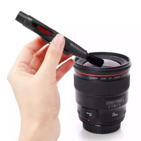 Lens cleaner and cloth
