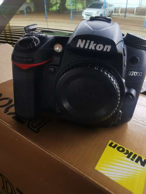 D7000 Nikon body only