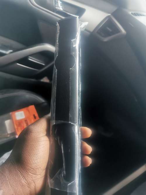 Bluetooth , AUX and FM RECHARGEABLE charging speaker Bar