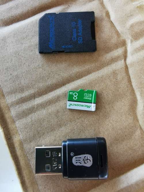 8GB SD card with 2 adapter including card reader