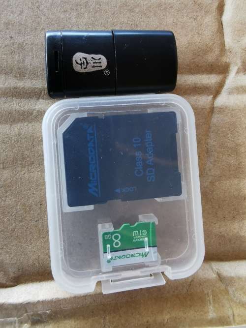 8GB SD card with 2 adapter including card reader