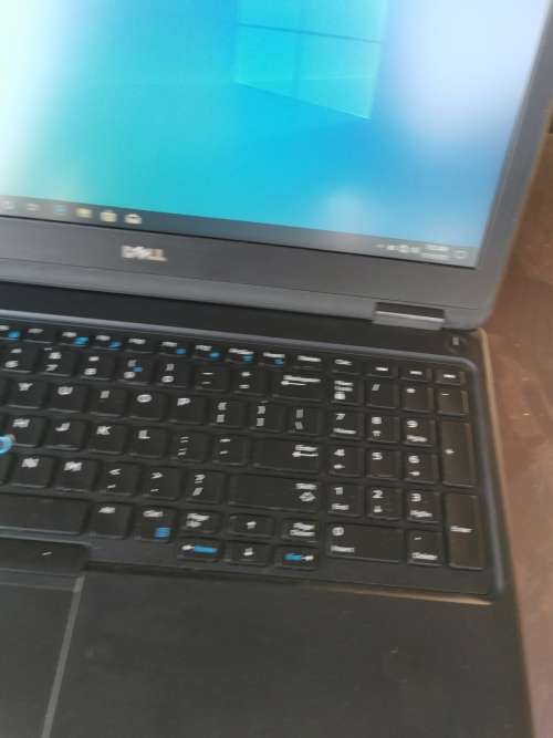 Dell E5550 i5 5th gen 8G ram 128 SSD