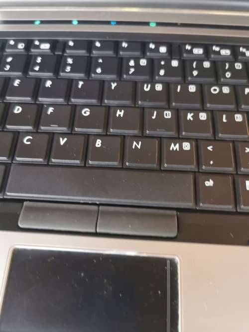 HP Elitebook 8440p i5 8G 256 ssd 14.1