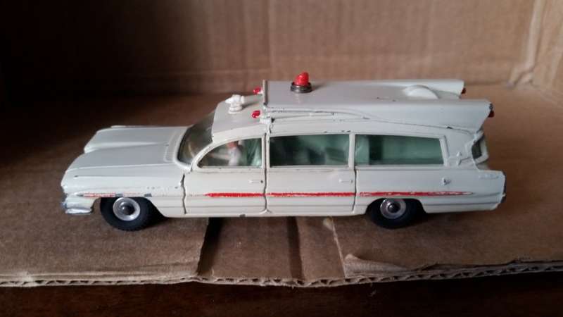 Dinky #263 Superior Criterion Ambulance