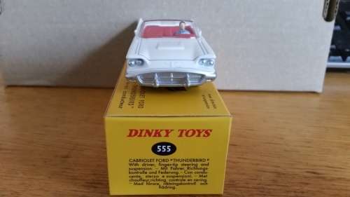 Atlas Dinky #555 Ford Thunderbird