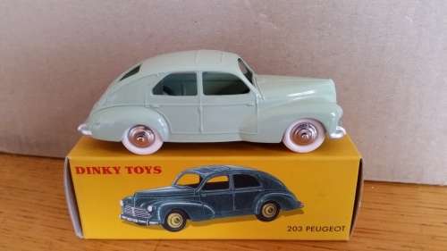 Atlas Dinky #24r Peugeot 203