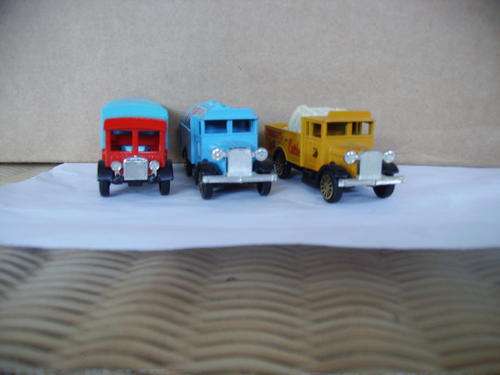 Corgi - 1 x van,2 x trucks in excellent condition
