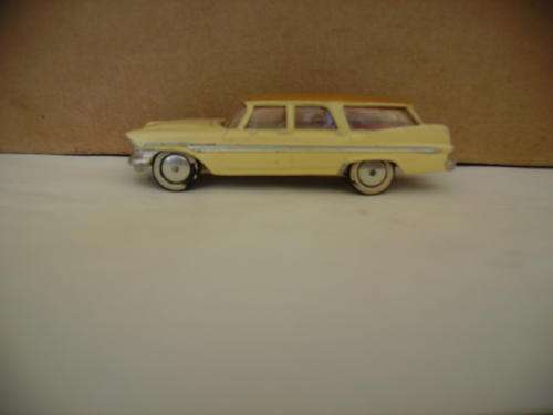 Corgi #219 Plymouth Sports Suburban