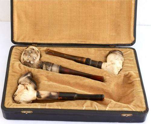 Three pipes in a box