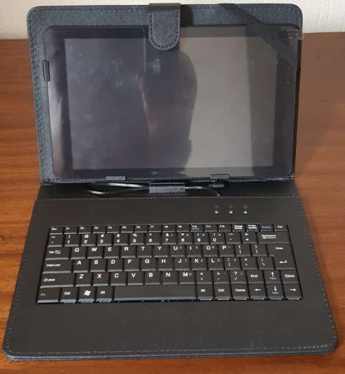 Connex 10.1" 2 GB Quad Core Calling tablet in box , used    (postage R100.00)