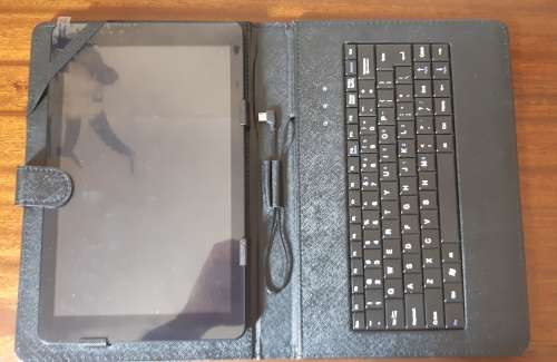 Connex 10.1" 2 GB Quad Core Calling tablet in box , used    (postage R100.00)