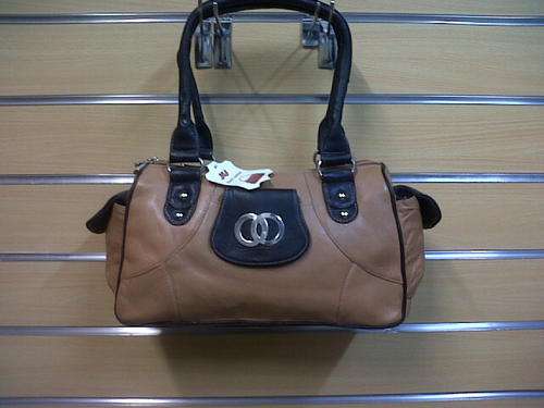 100 % GENUINE LEATHER HAND BAG ON SALE !! Was 199 Now 149!!