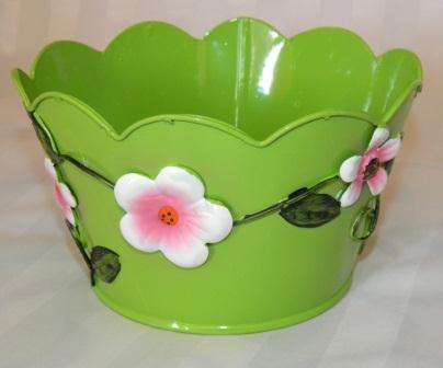 MEDIUM Green- Beautifully Hand Crafted TIN Flower Pots