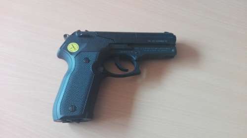 Neat Gamo Pt-85 gas gun