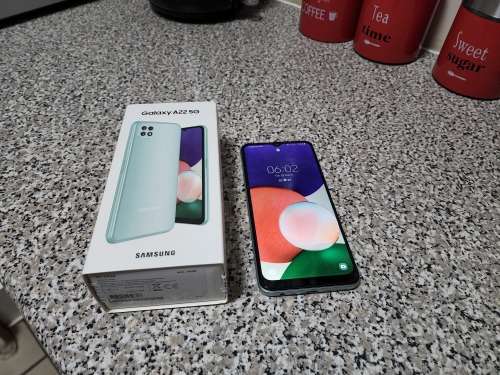 Almost Brand New Samsung A22 5G Green!!!
