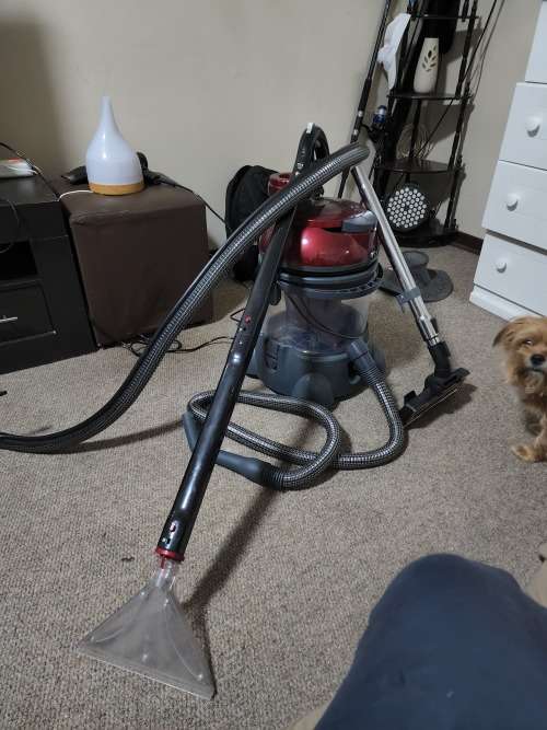 Genesis Hydrovac Extreme Vacuum and Carpert Cleaner!!! for spares or repairs