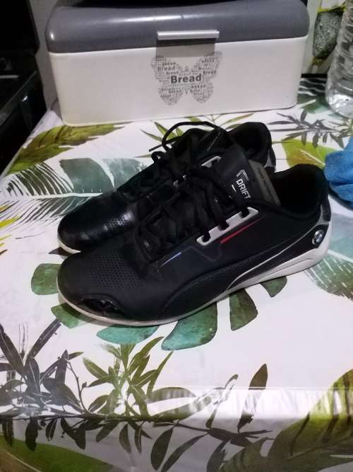 VERY NEAT BMW PUMA SNEAKER!!