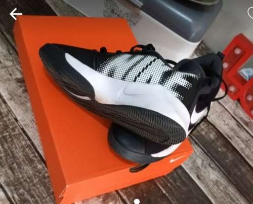Nice Nike Sneaker almost like new!!