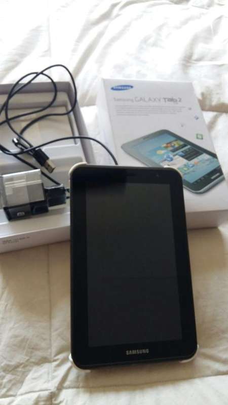 SAMSUNG GALAXY TAB 2 GOOD CONDITION !!!!!!