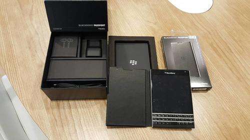 Blackberry Passport 32GB, Black, second hand, great condition, 6 month old