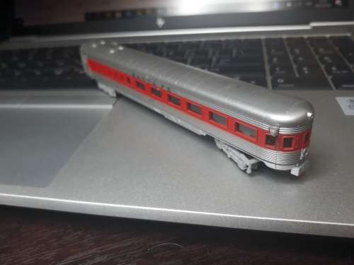 Trix N GAUGE - Santa Fe 3117 Observation Coach