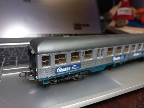 LIMA HO German DB silverfish coach in Quelle livery
