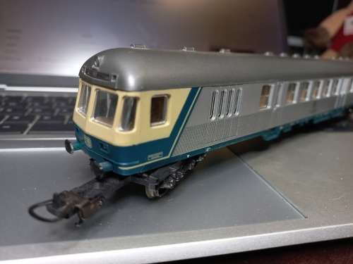 LIMA HO German DB silverfish coach in Quelle livery